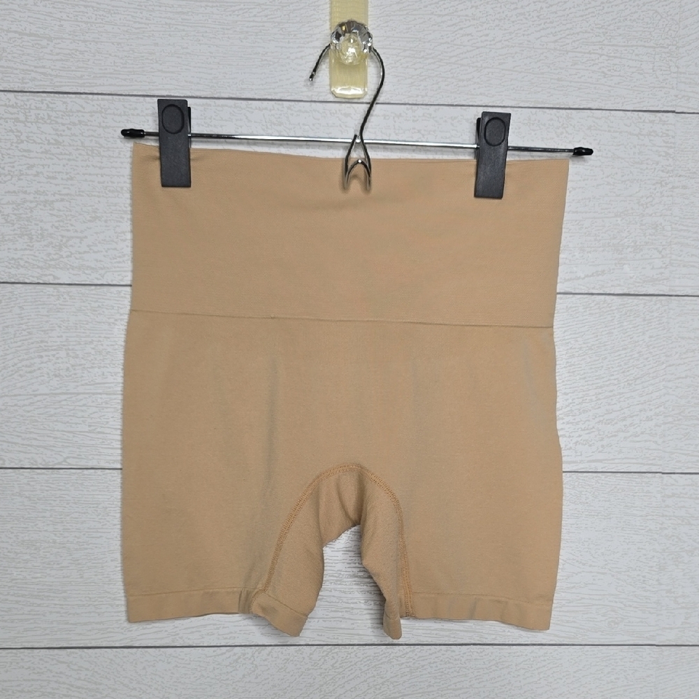 Jockey Tan Seamless High-Waisted Shorts